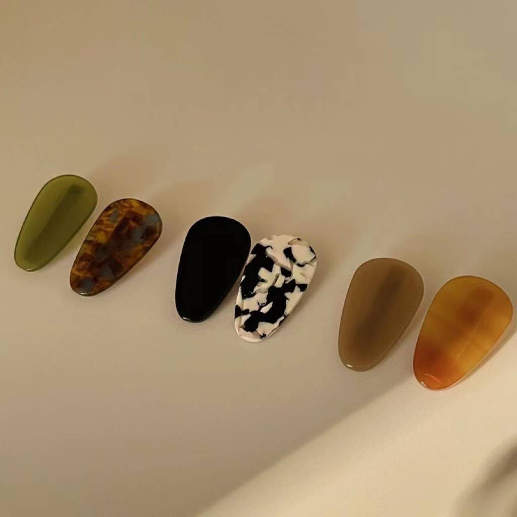 Simple cute acrylic melon seed-shaped hair clips