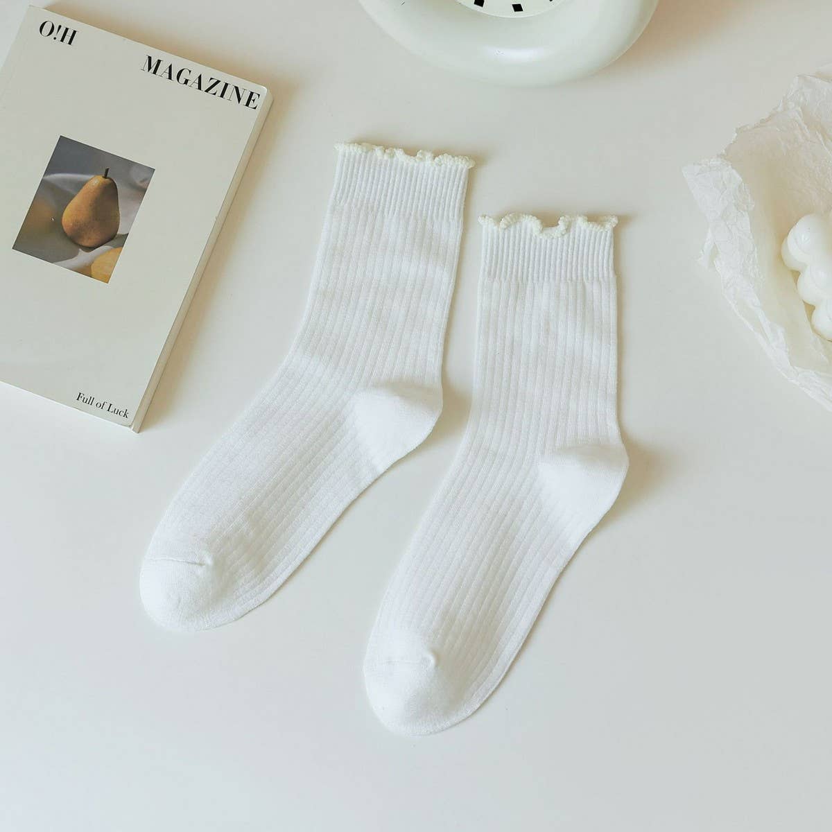 SOLID COLOR RUFFLED ALL-MATCH SOCKS_CWMS0901