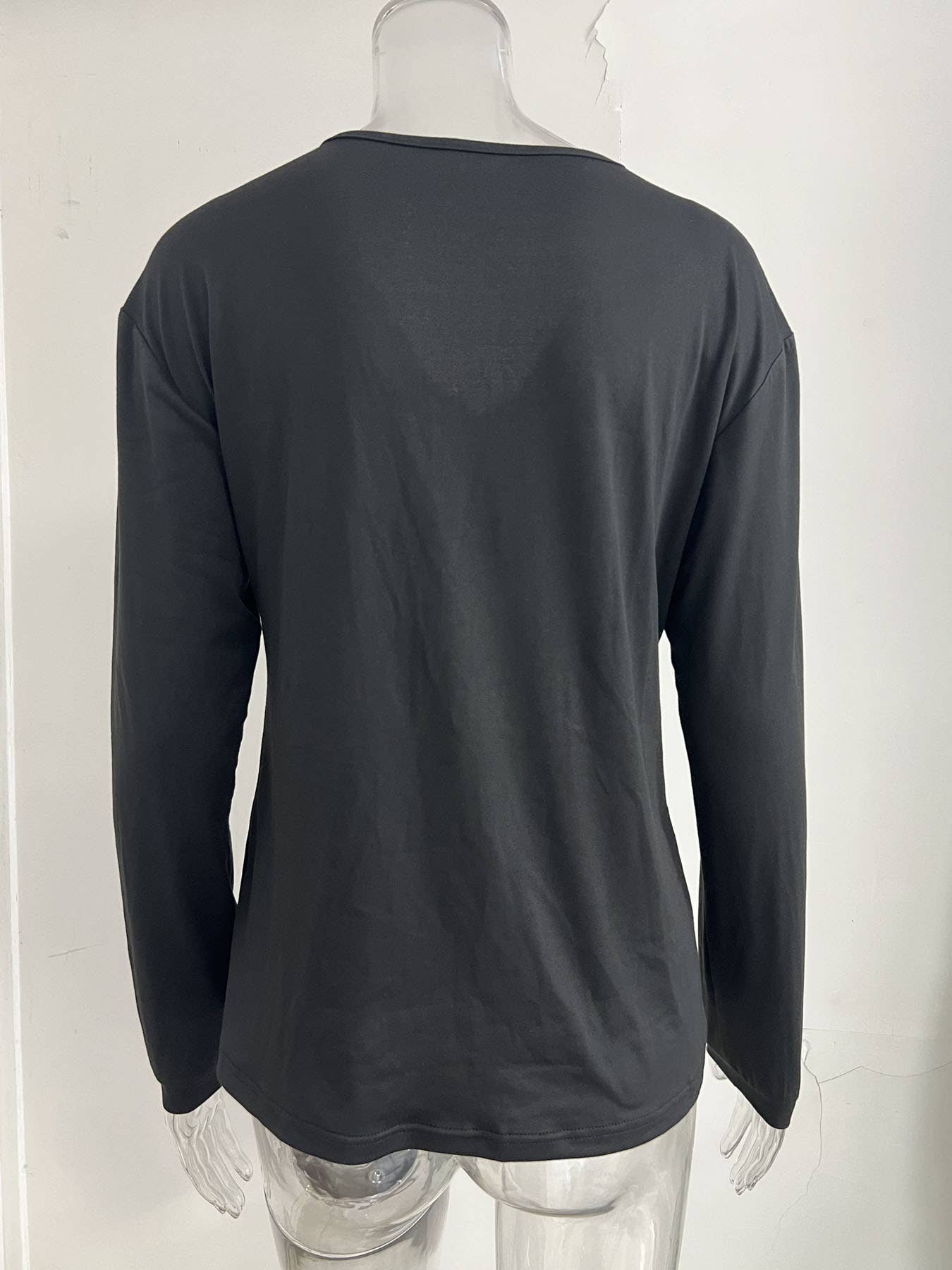 V-neck solid-color pocket long-sleeved top