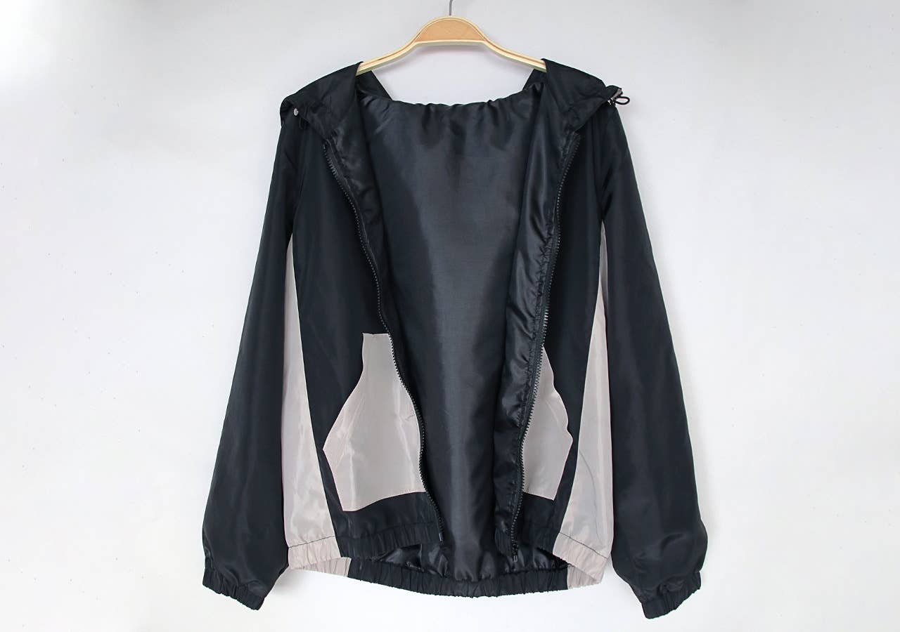 SHORT ZIPPER HOODED JACKET WITH COLOR MATCHING