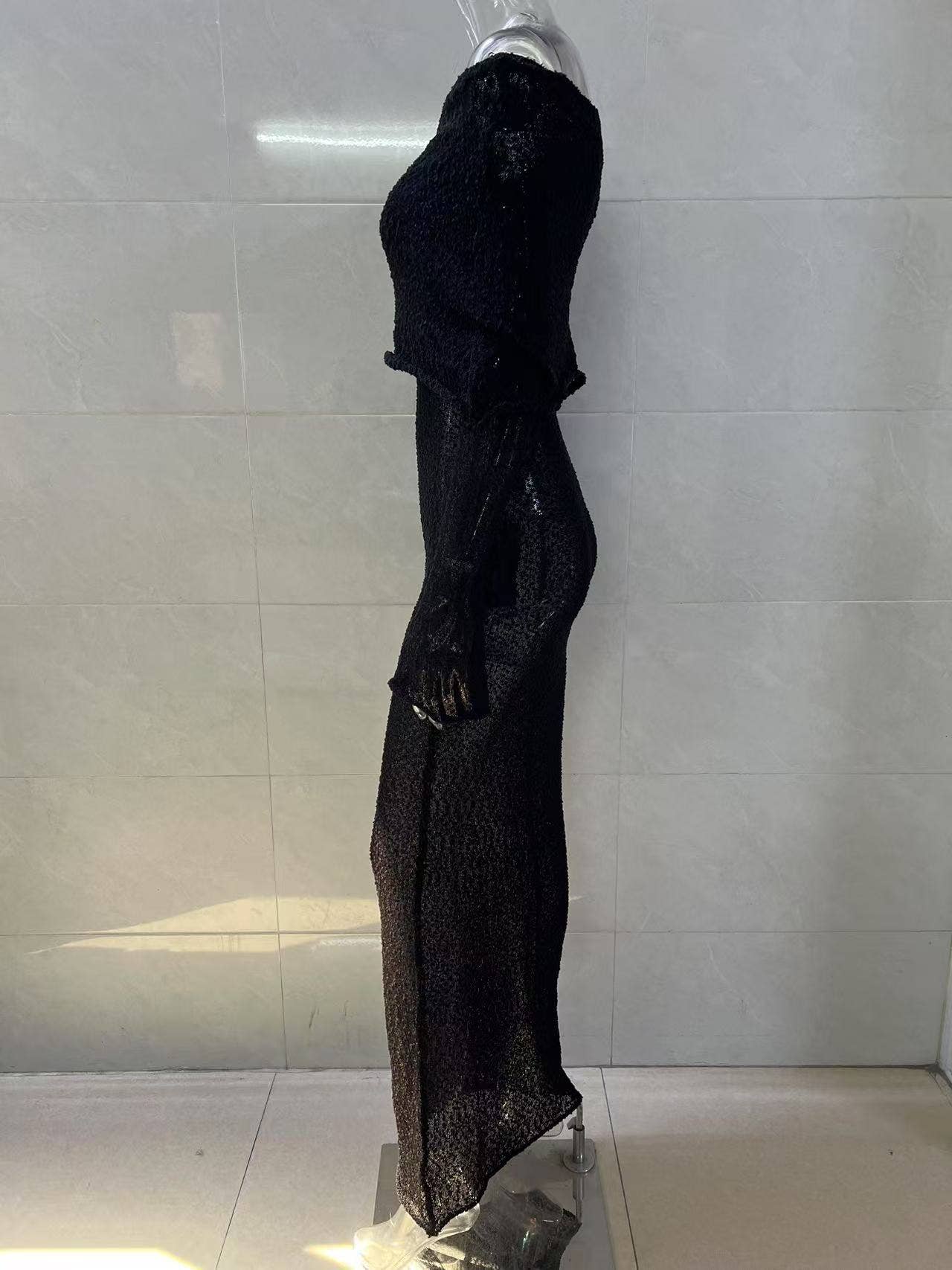 Long-sleeved knitted one-shoulder long dress