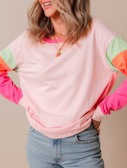 Long-sleeved pullover with a round neck