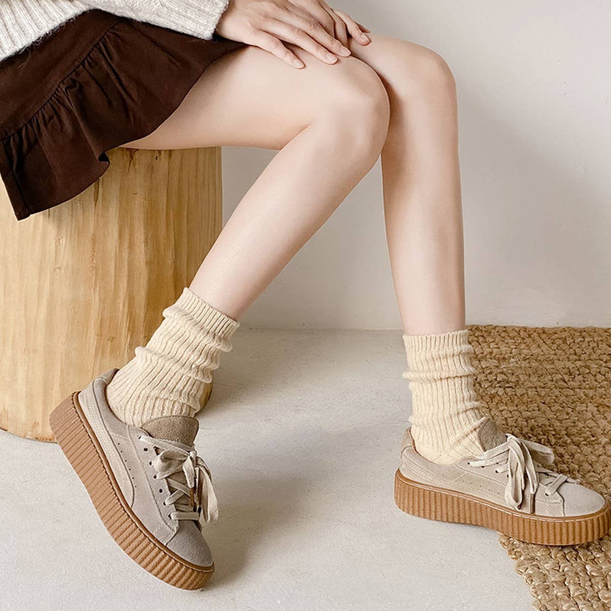 WARM AND CUTE POLKA DOT HOME SLEEPING SOCKS