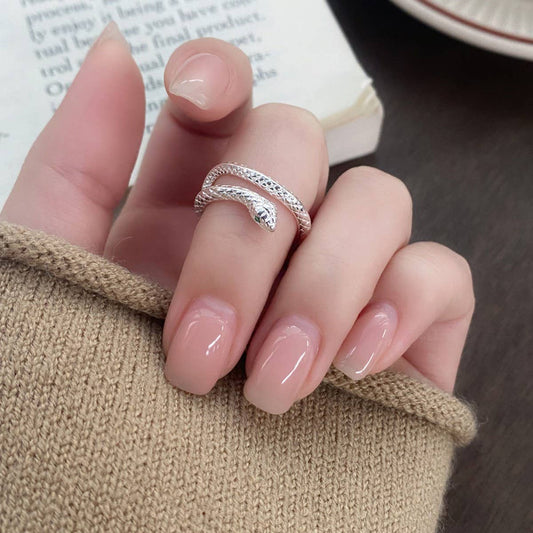 CWAJE4974_EXQUISITE LITTLE SNAKE PERSONALITY OPEN RING