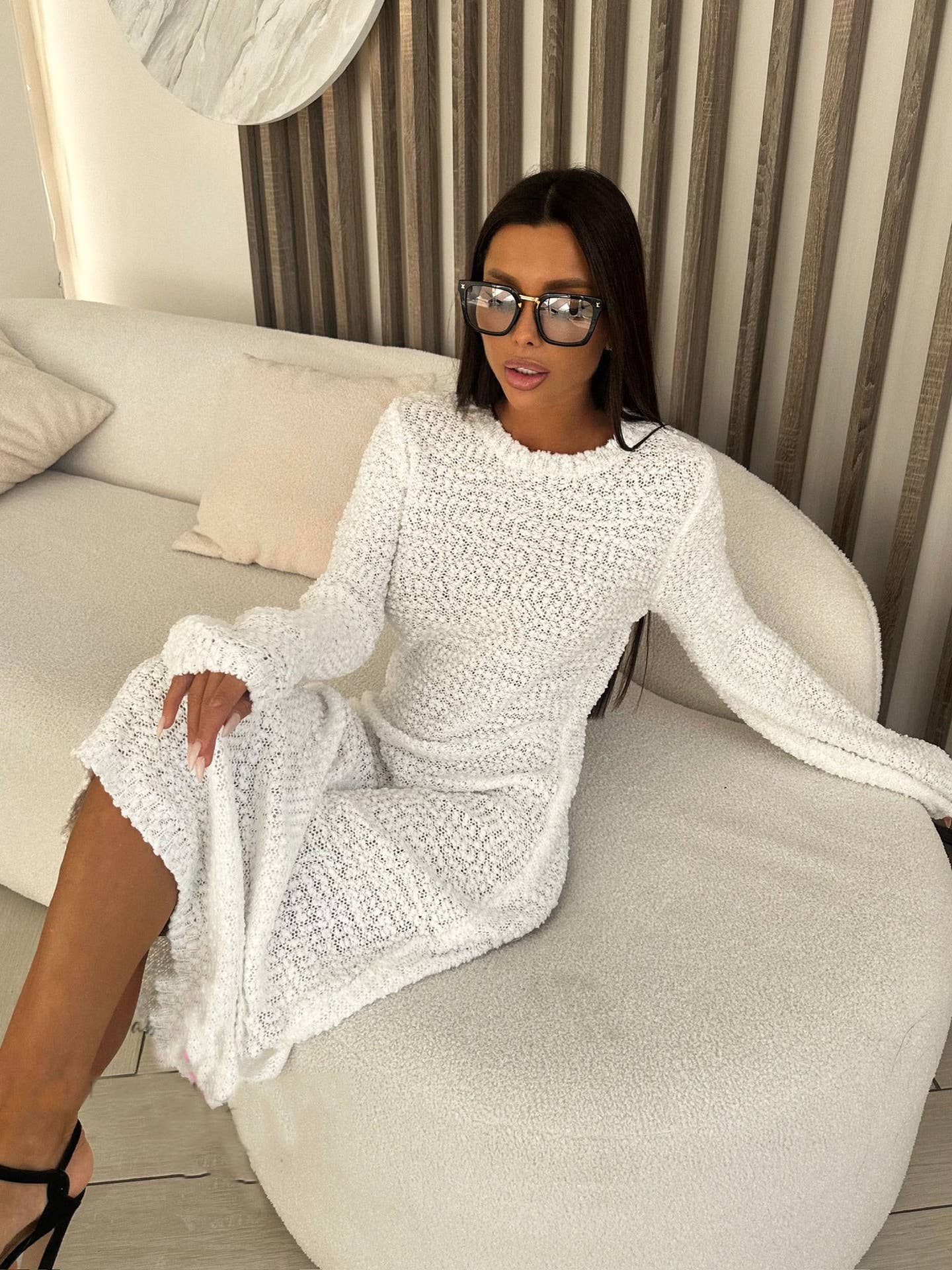 ROUND NECK LONG SLEEVE SOLID COLOR DRESS