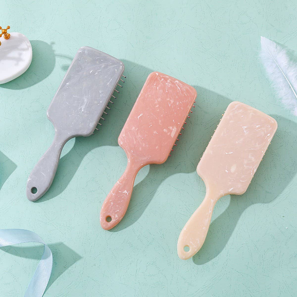 AIR CUSHION SQUARE HANDLE HEAD MASSAGE COMB_CWAHA1867