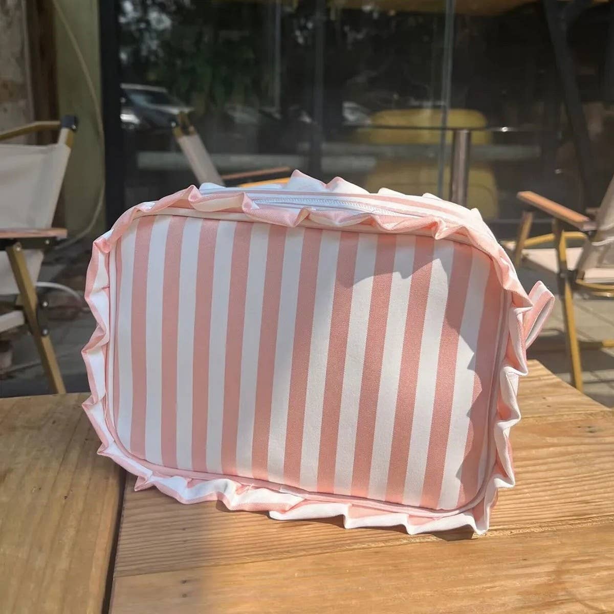 STRIPED LACE MAKEUP BAG WASH AND STORAGE BAG_CWAB1410