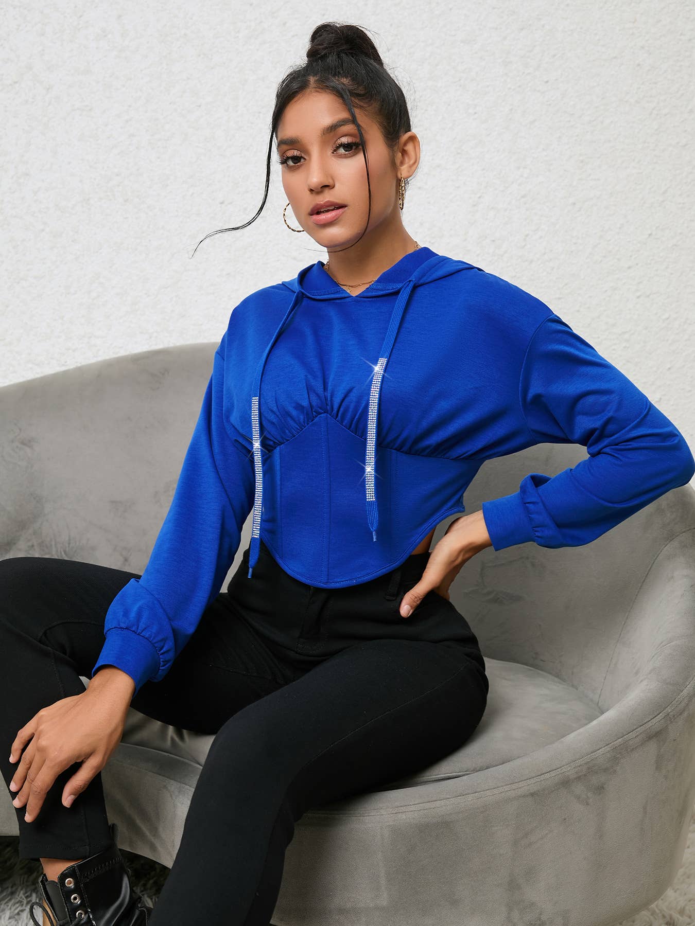 BACK DRAWSTRING STRAP SHORT SOLID COLOR HOODIE