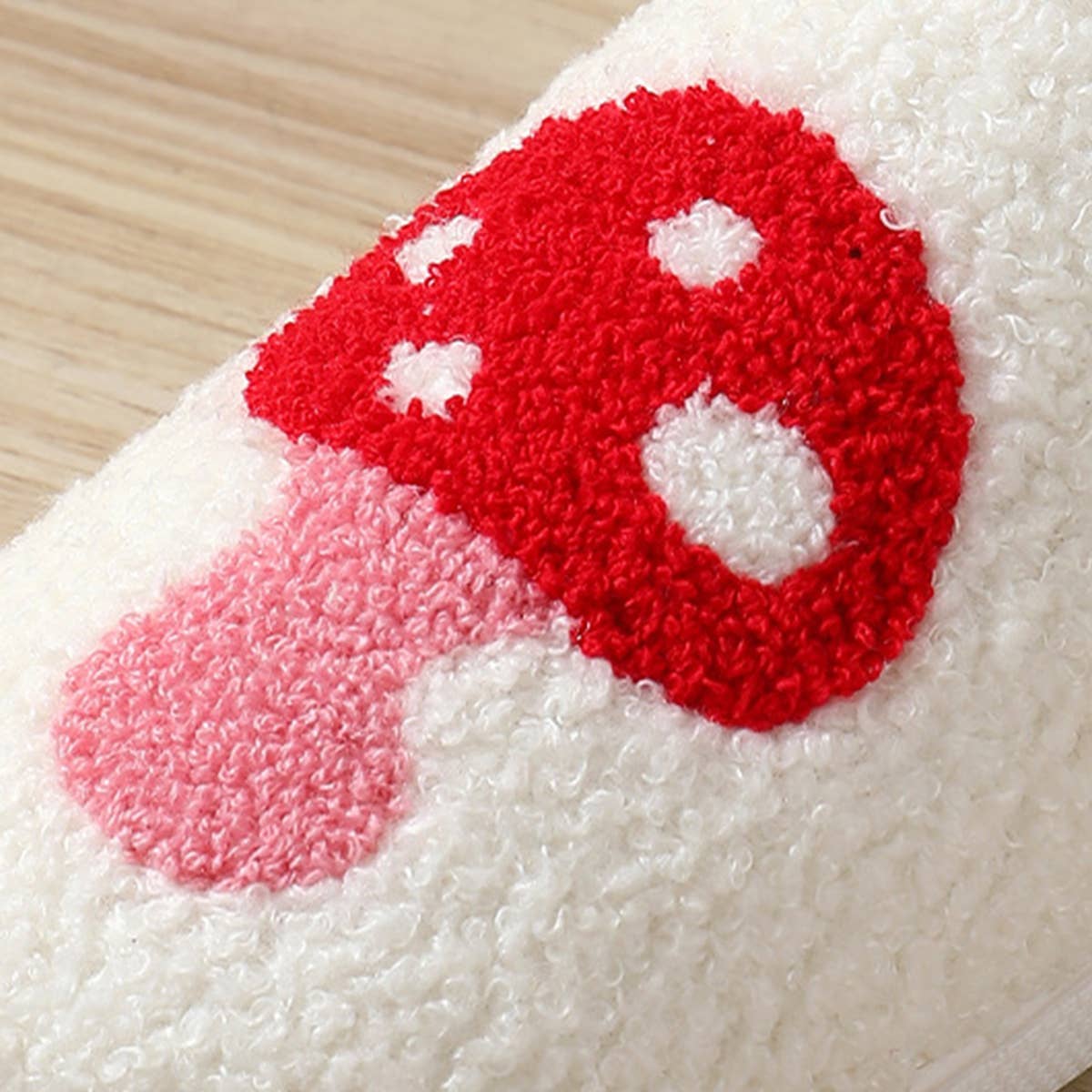CARTOON MUSHROOM PATTERN COTTON SLIPPERS_CWSHS0277