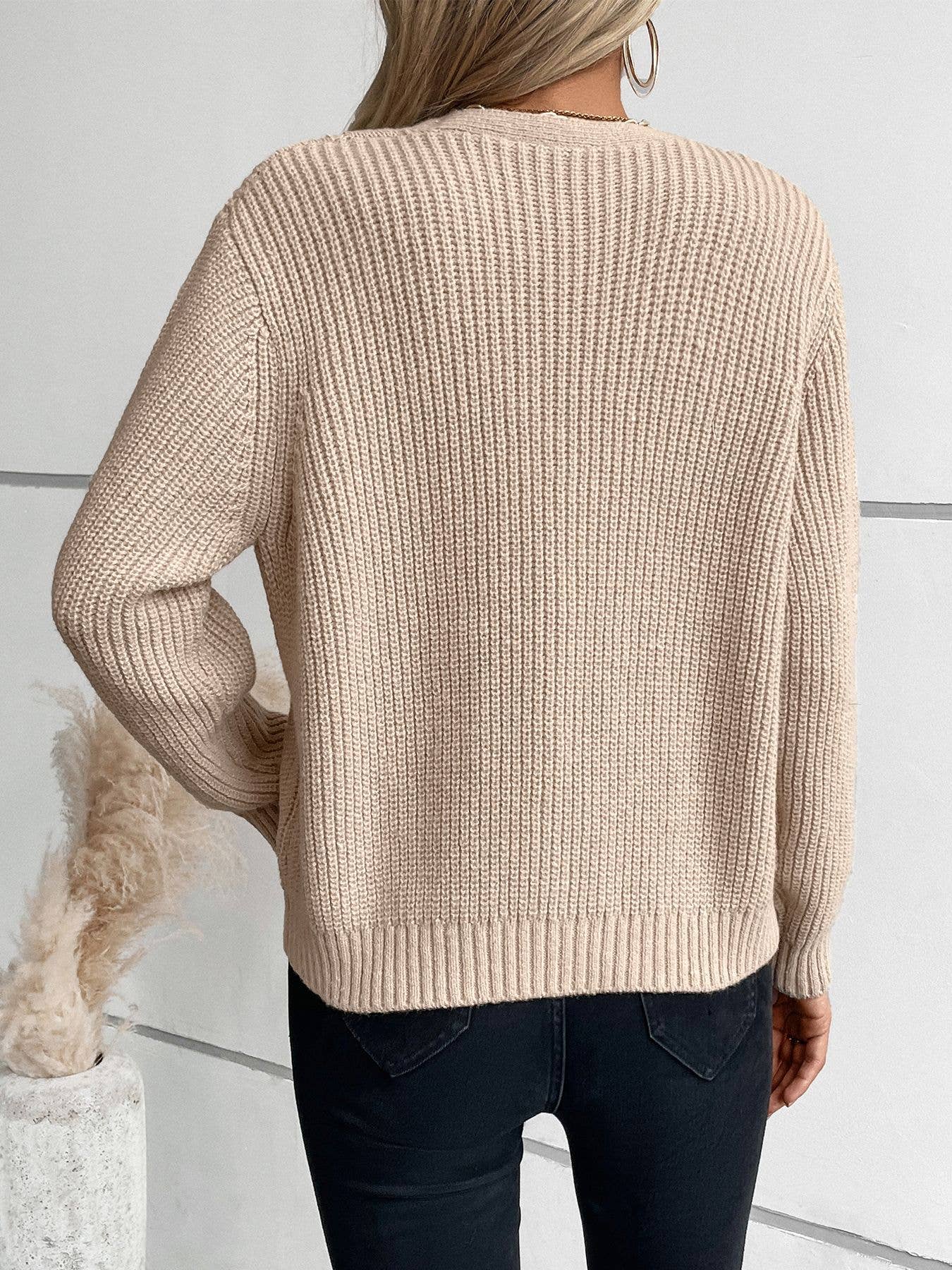 VINTAGE CRAFTY FLOWER BREASTED V-NECK CARDIGAN