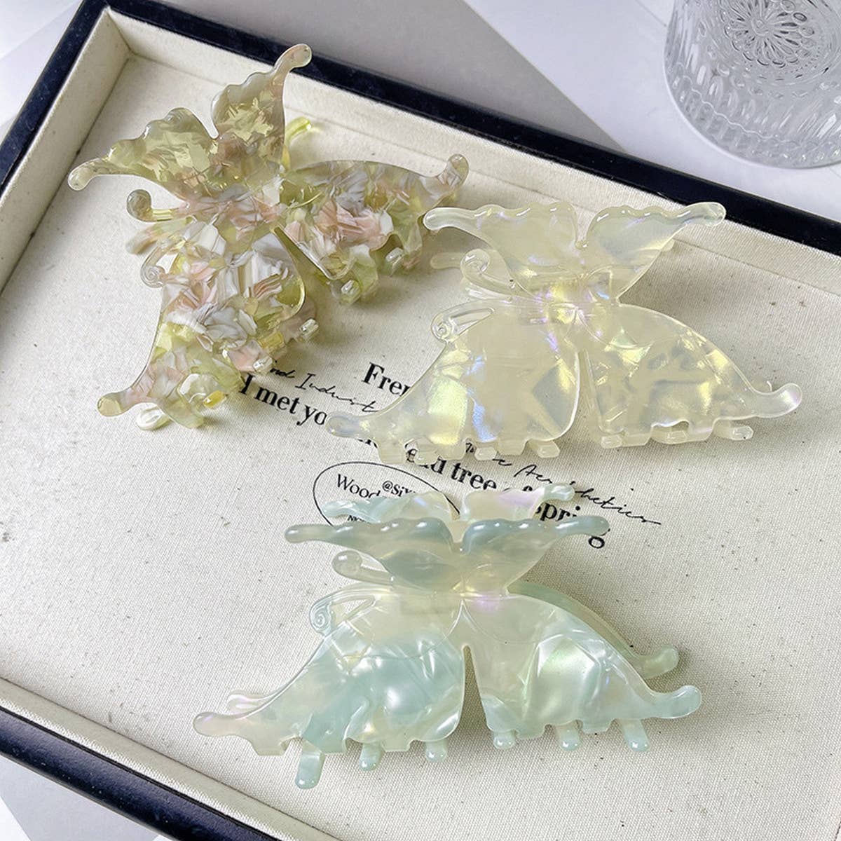 Vintage 3D Butterfly Hair Claw French Acetate Clip_CWAHA1335