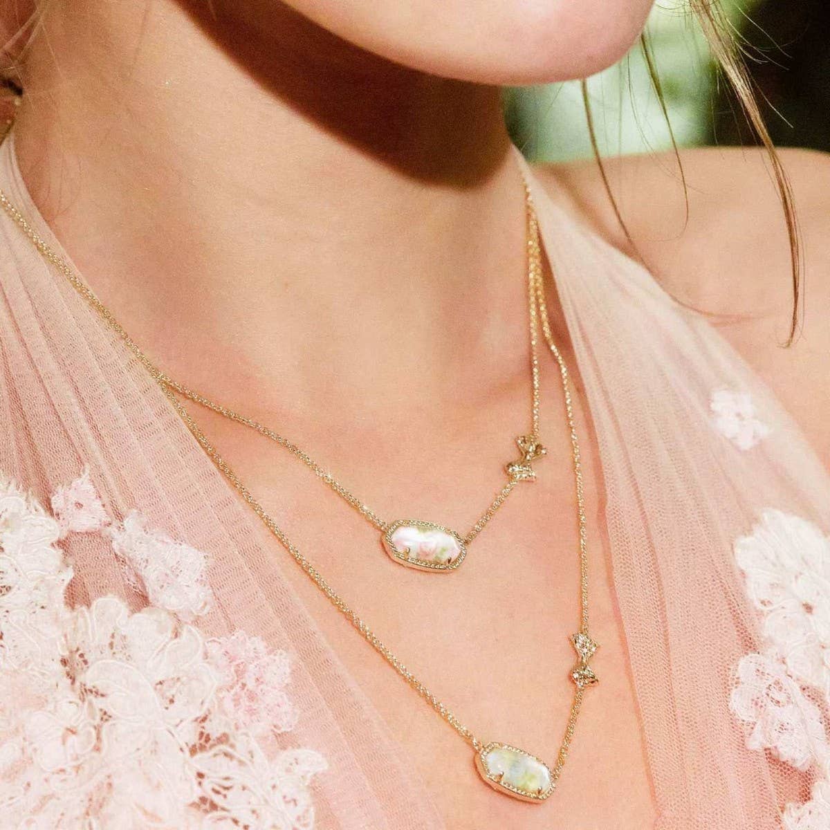 NEW RETRO GOLD BOW FLOWER NECKLACE FOR WOMEN