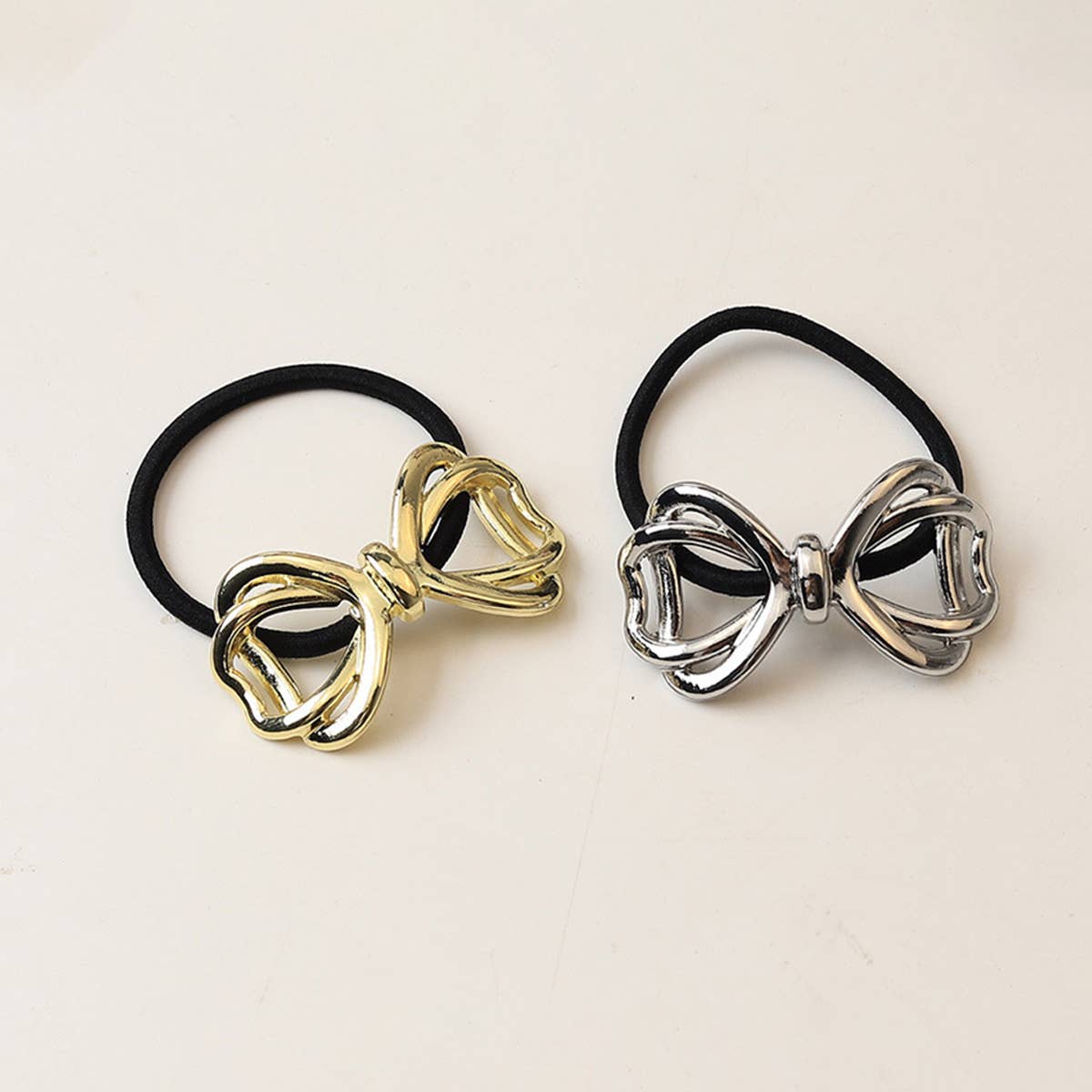 DESIGN HOLLOW BOW HAIR SCRUNCHIES