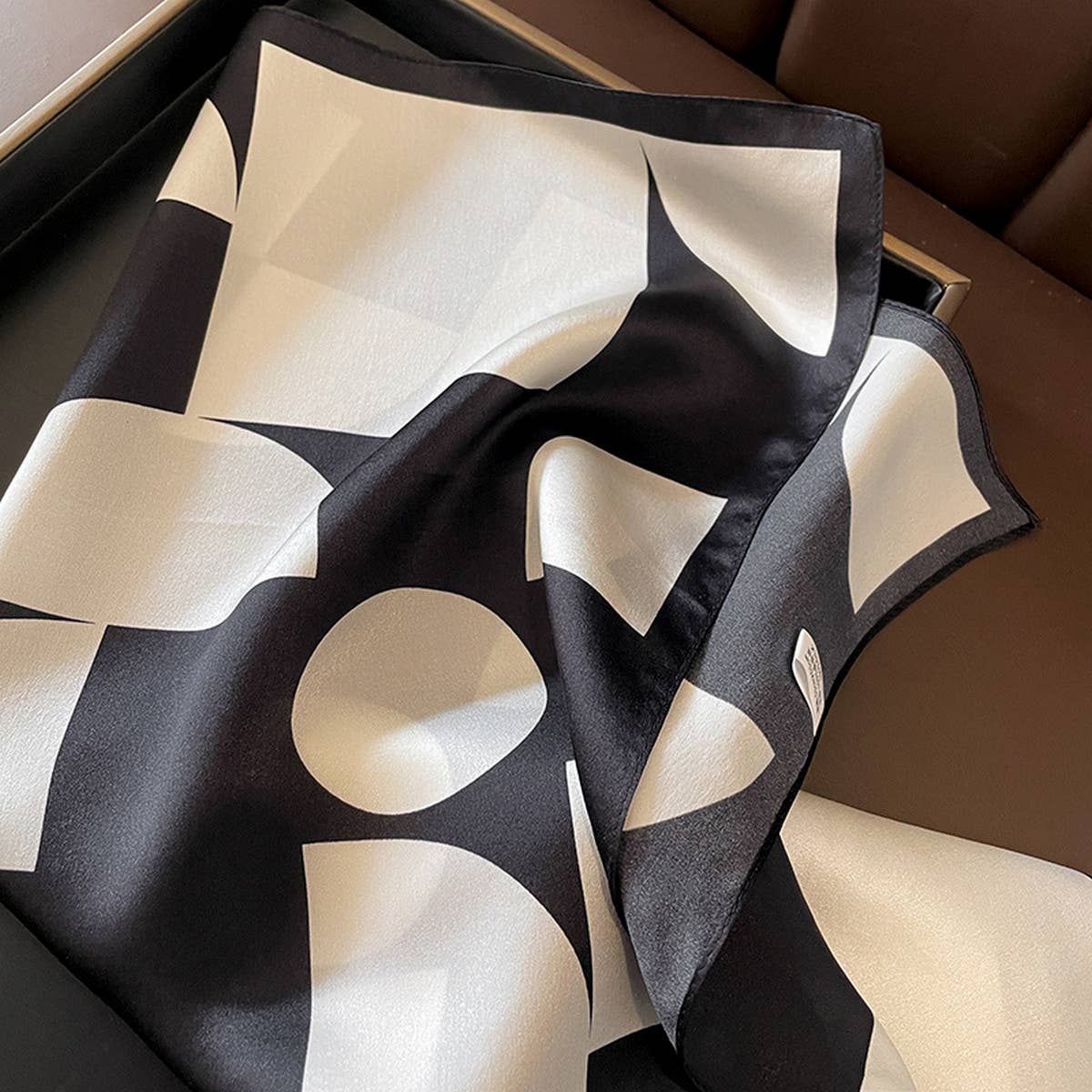 Minimalist Spring and Summer Polka Dot Plaid Scarf