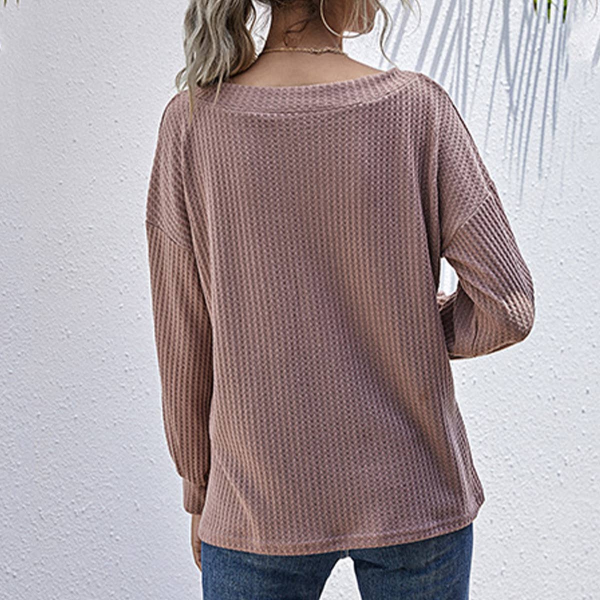 KNITTED V-NECK LONG-SLEEVED FASHION SWEATER