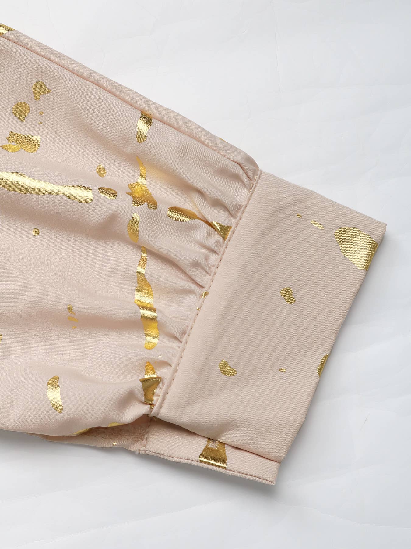 Lapel gold-embossed printed shirt