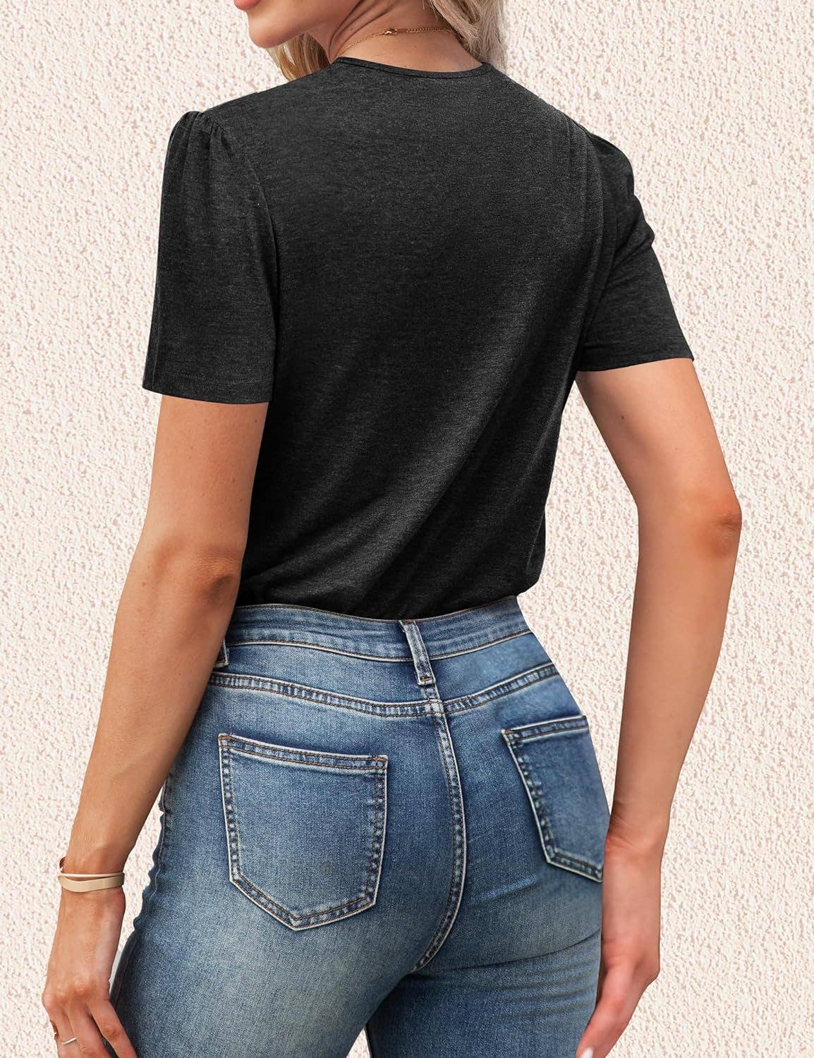 Short-sleeved V-neck solid-color loose T-shirt