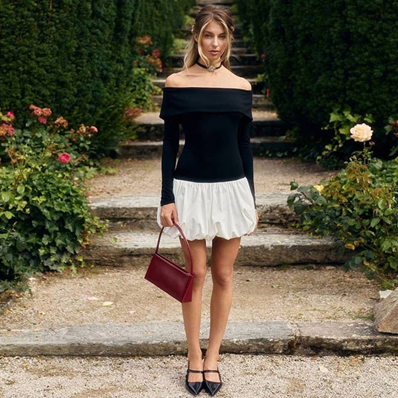 A one-shoulder patchwork short puffy dress