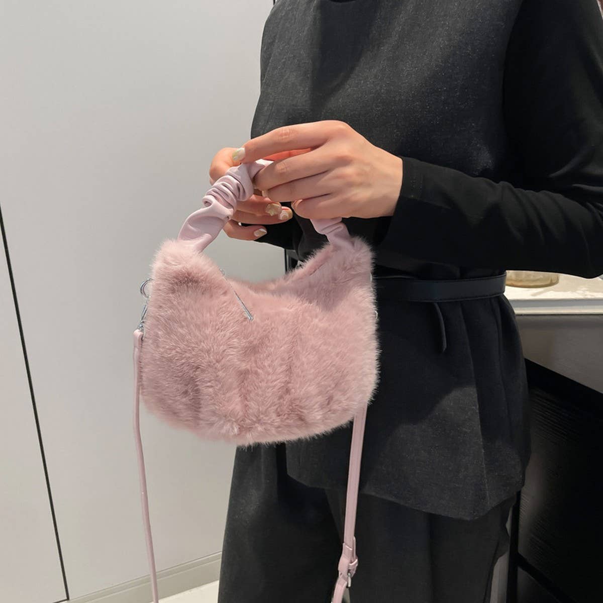 WINTER PLEATED TOTE PLUSH SHOULDER CROSSBODY BAG_CWAB3975