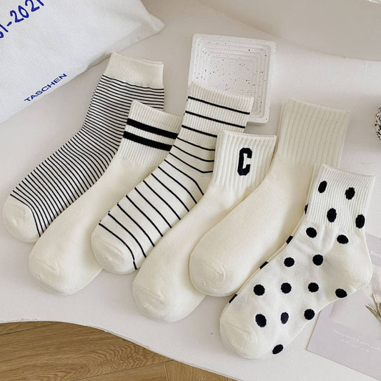 WOMEN'S NEW WHITE STRIPED POLKA DOT MID-CALF SOCKS
