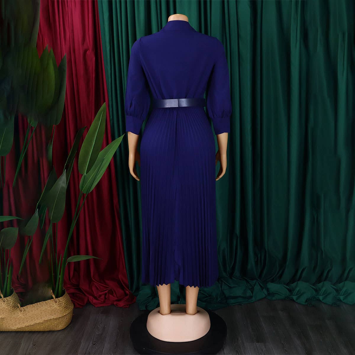 FASHION V-NECK SOLID COLOR PLUS SIZE DRESS_CWDMD3647