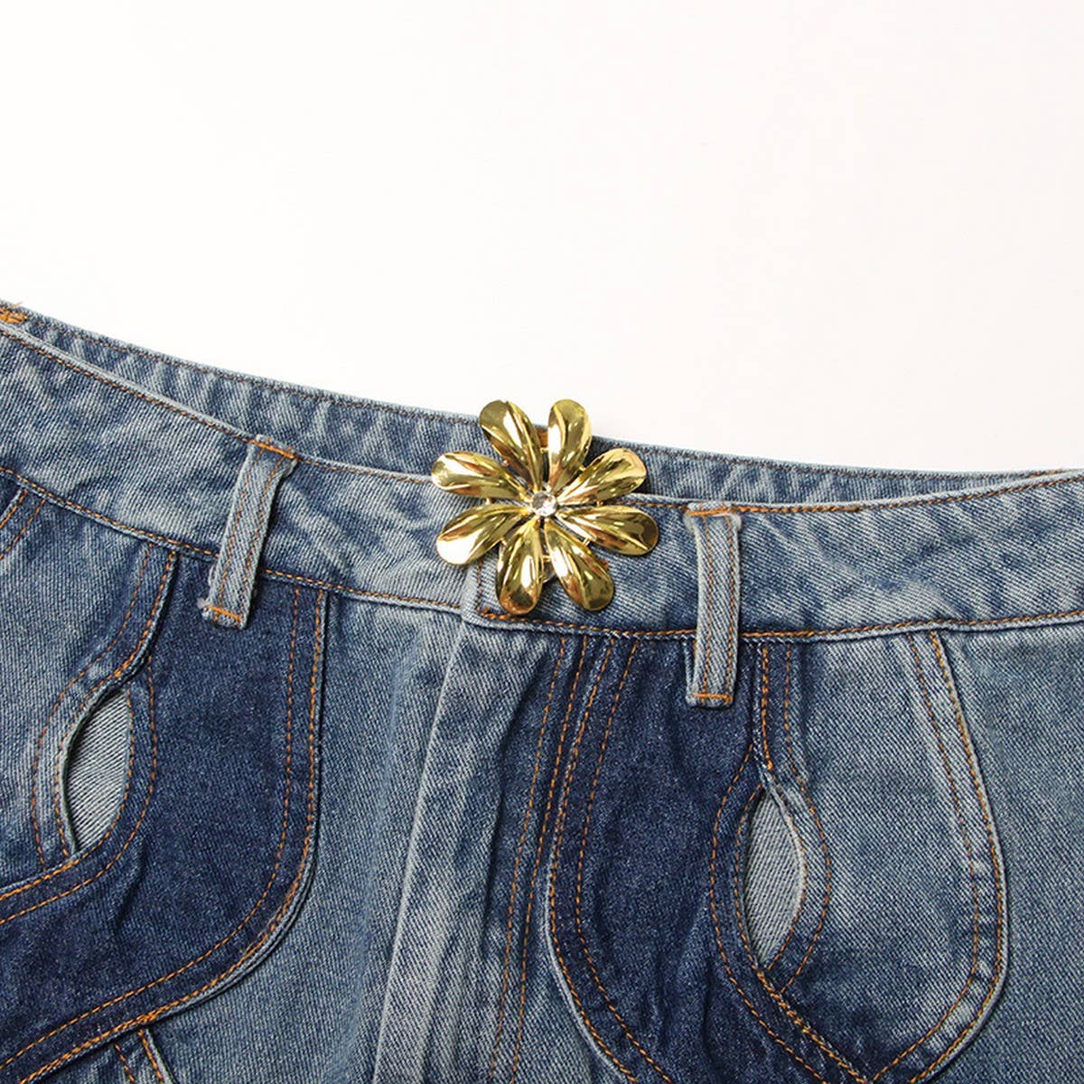 SPLICED CONTRASTING HOLLOW OUT JEANS_CWJP0189