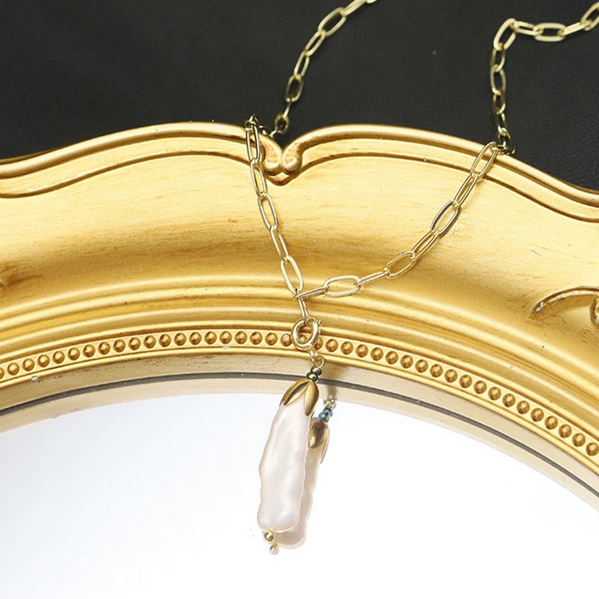 WOMEN'S HIGH-END VINTAGE PEARL NECKLACE