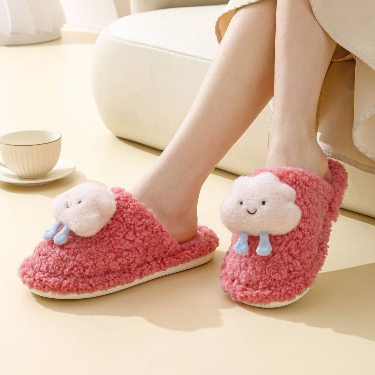 HOME FASHION CLOUD PLUSH SLIPPERS