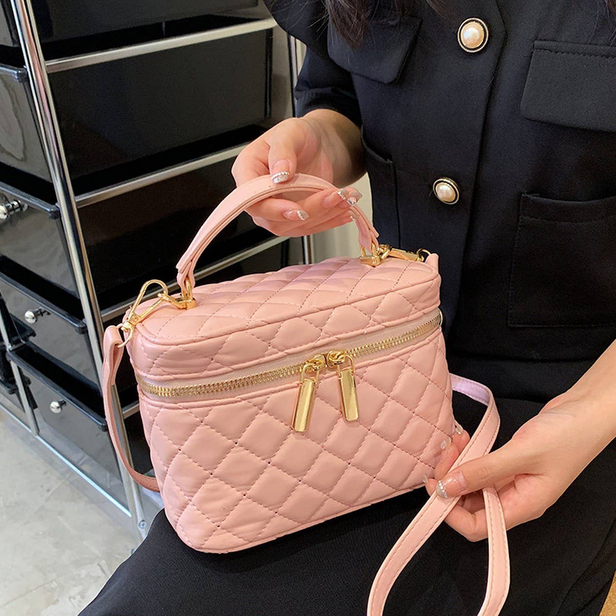 SIMPLE AND STYLISH DIAMOND-SHAPED COSMETIC BAG_CWAB4481