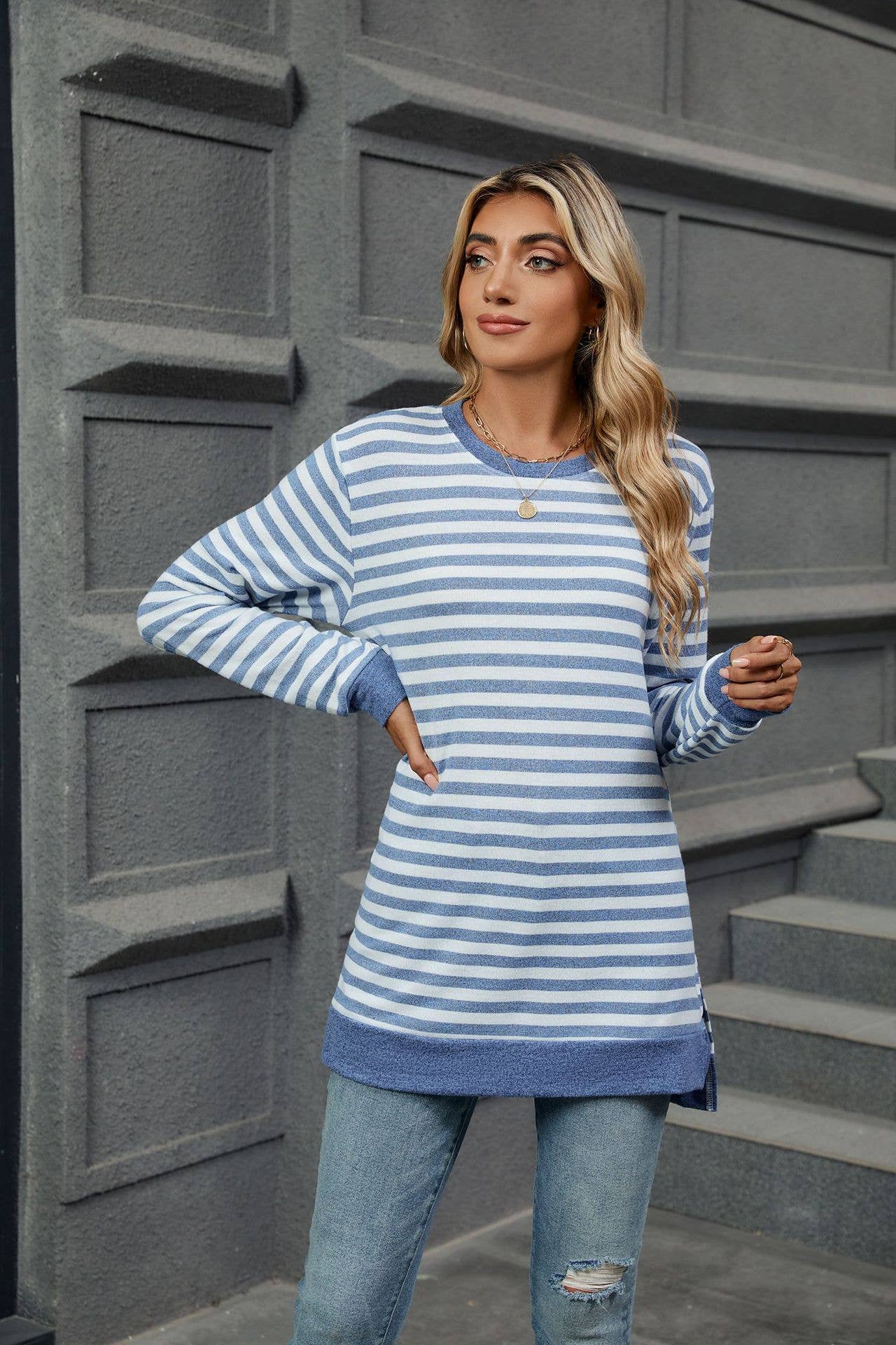 Round-neck striped color-blocked slit T-shirt