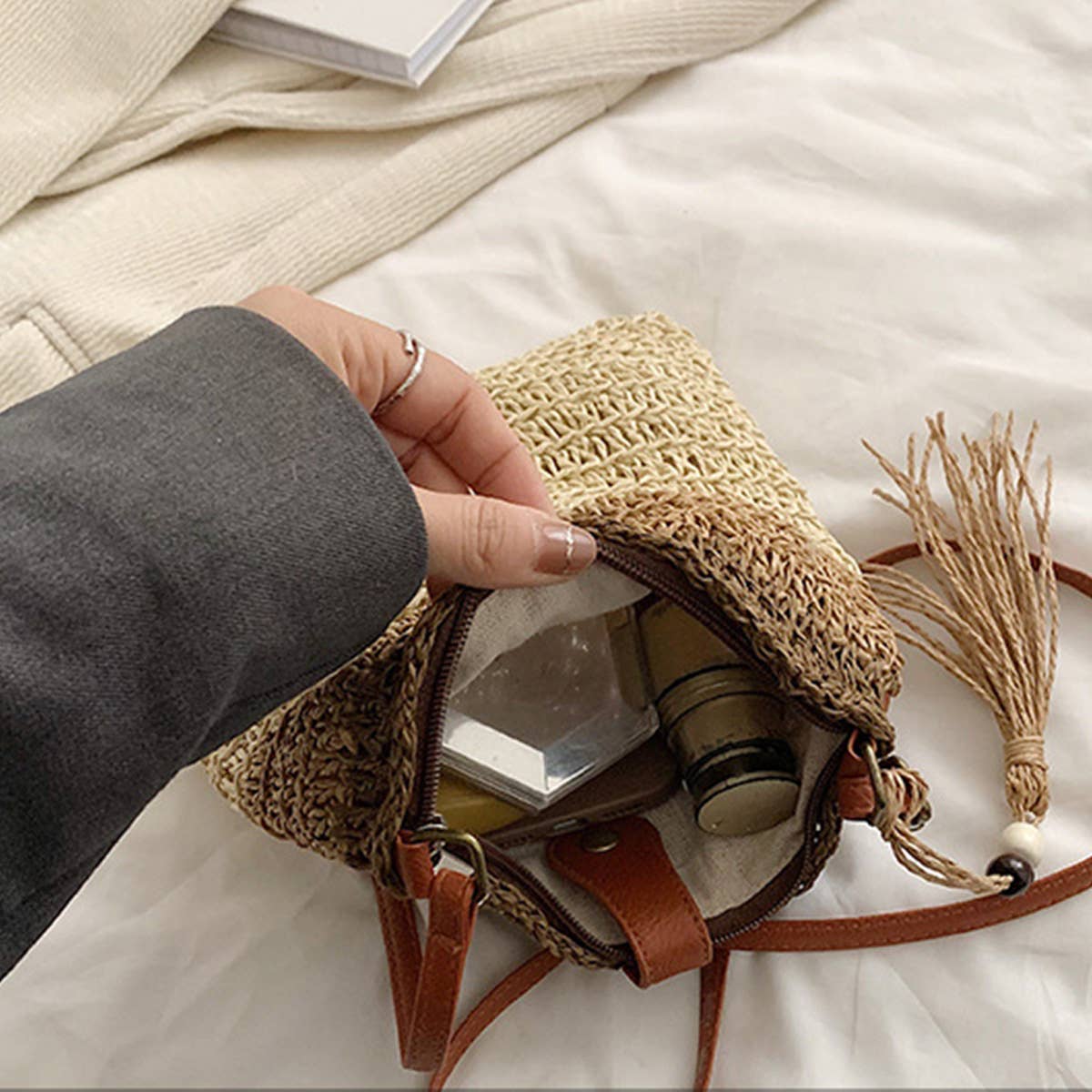 2024 NEW WOVEN STRIPED COMMUTER BAG_CWAB2304