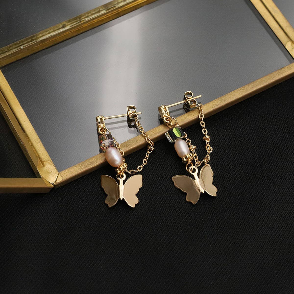 NEW SILVER NEEDLE BUTTERFLY TEMPERAMENT EARRINGS