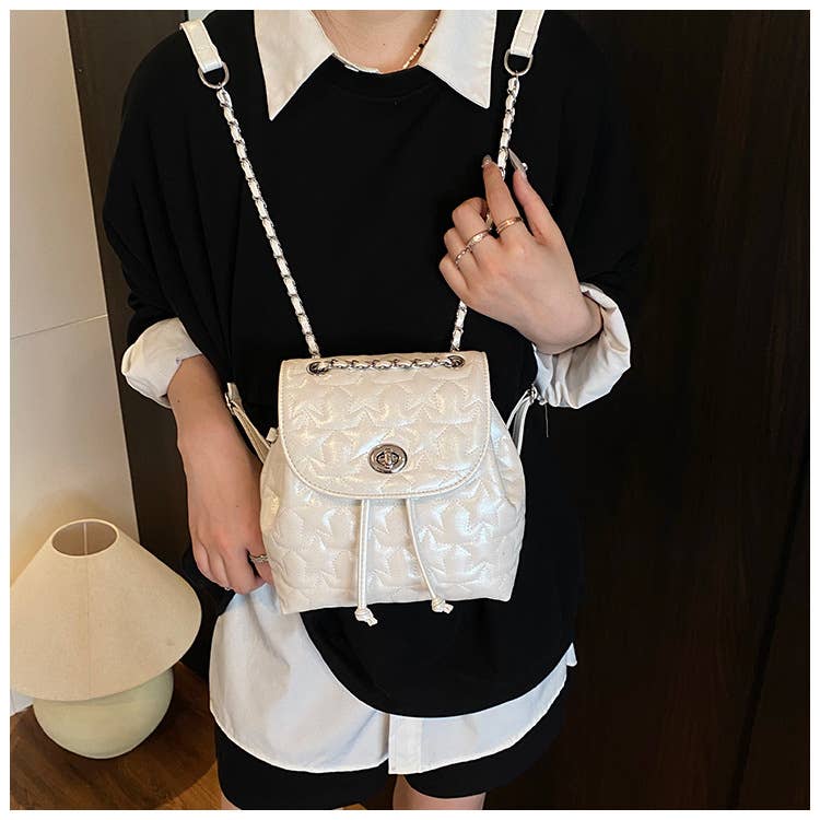 Versatile travel diamond-shaped backpack