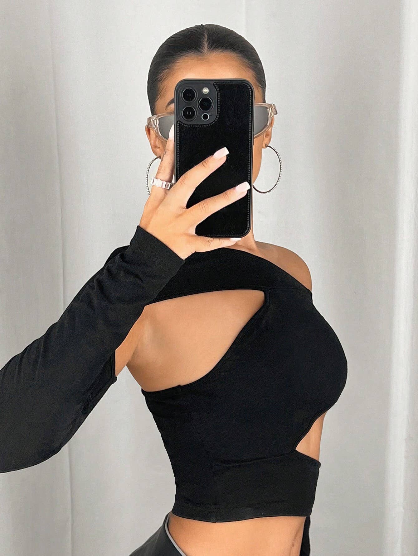 Irregular sloping neck off-the-shoulder Y2K top