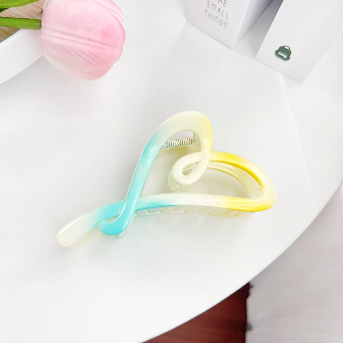 Gradient Heart Hair Claw,Sweet Ponytail Shark Clip_CWAHA1585