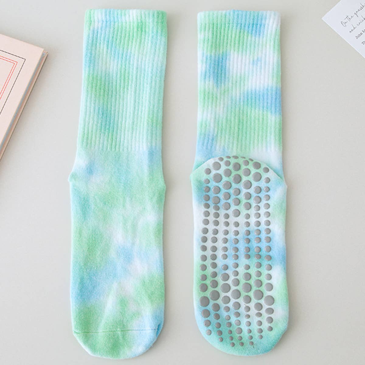 PILATES ANTI-SLIP SOCKS FOR WOMEN MIDDLE TUBE_CWMS0239