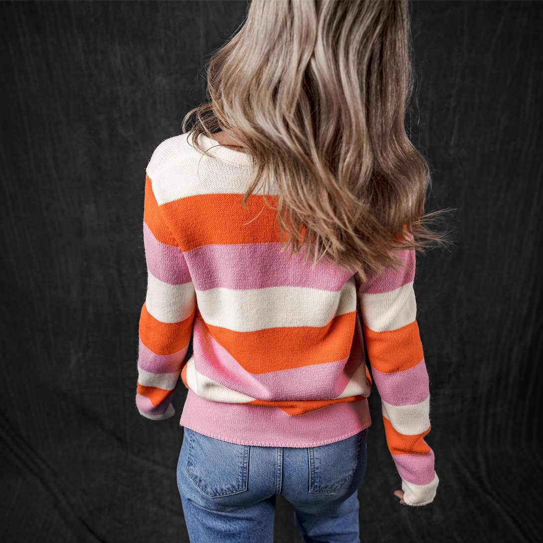 STYLISH V-NECK SWEATER IN CONTRASTING COLORS