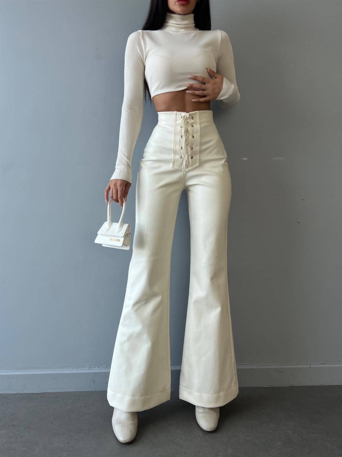 FIT HOTTIE FLARES WITH HIGH-WAISTED LEATHER PANTS
