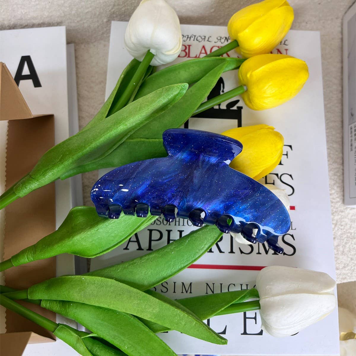 French quicksand acrylic hairpin retro shark clip