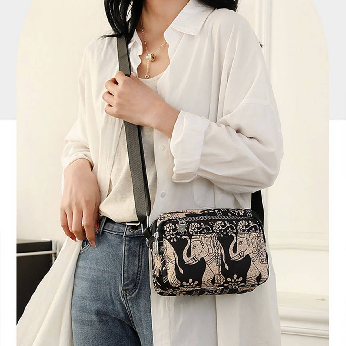 NYLON LARGE CAPACITY SHOULDER MESSENGER BAG_CWAB3487