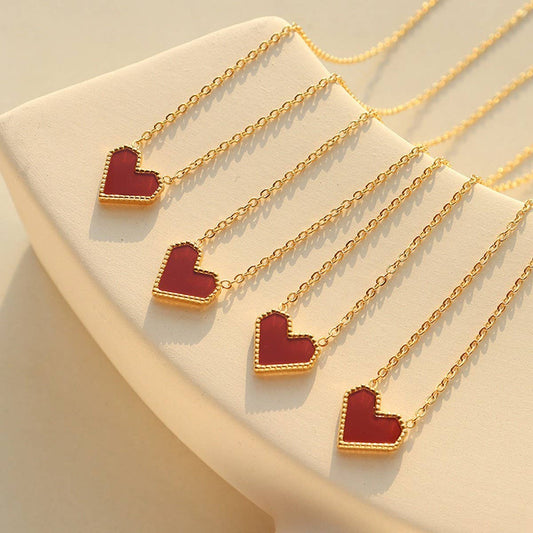 VALENTINES DAY HEART SHAPED PENDANT NECKLACE