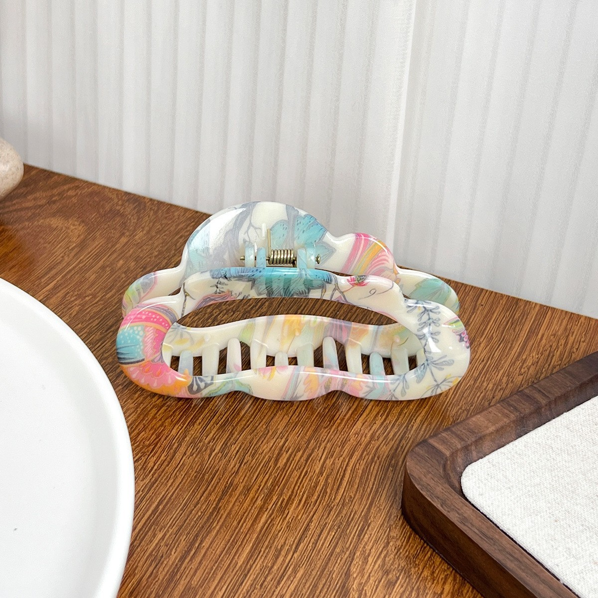 Vintage Floral Claw Clip ? Elegant Chinese Grip