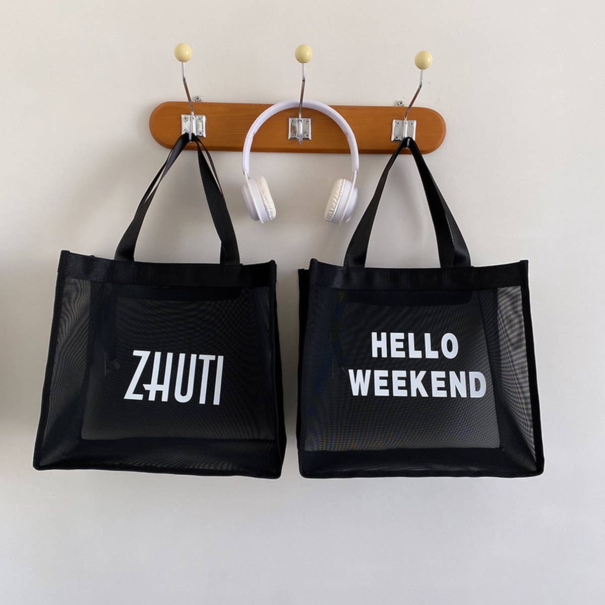 NEW LETTER MESH LARGE CAPACITY COSMETIC BAG_CWAB4455