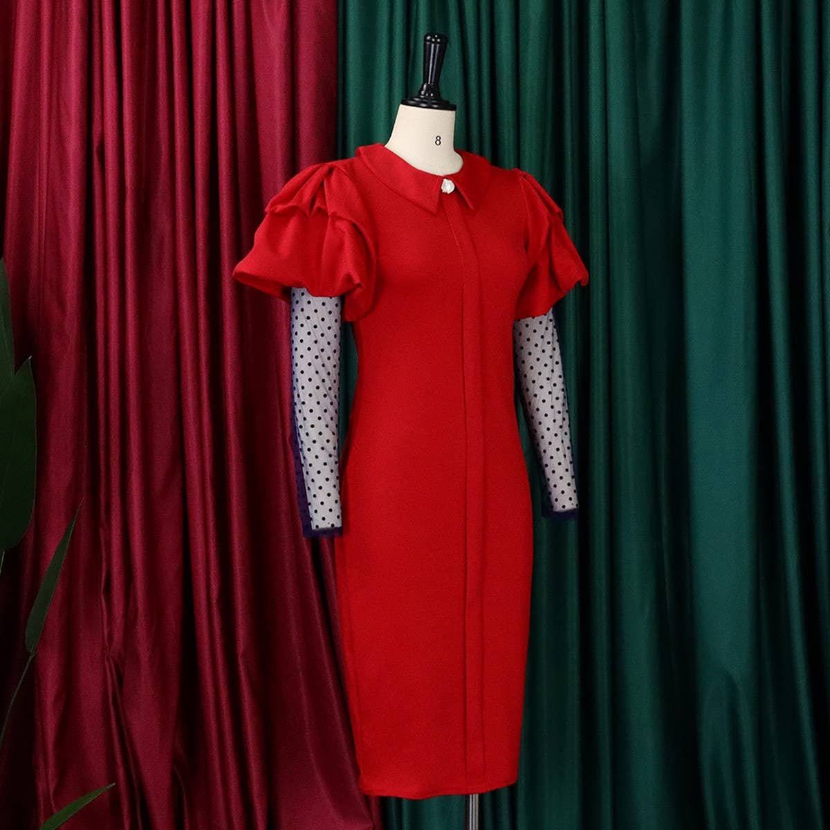 MESH AND PLEATED COMMUTER PLUS SIZE DRESS