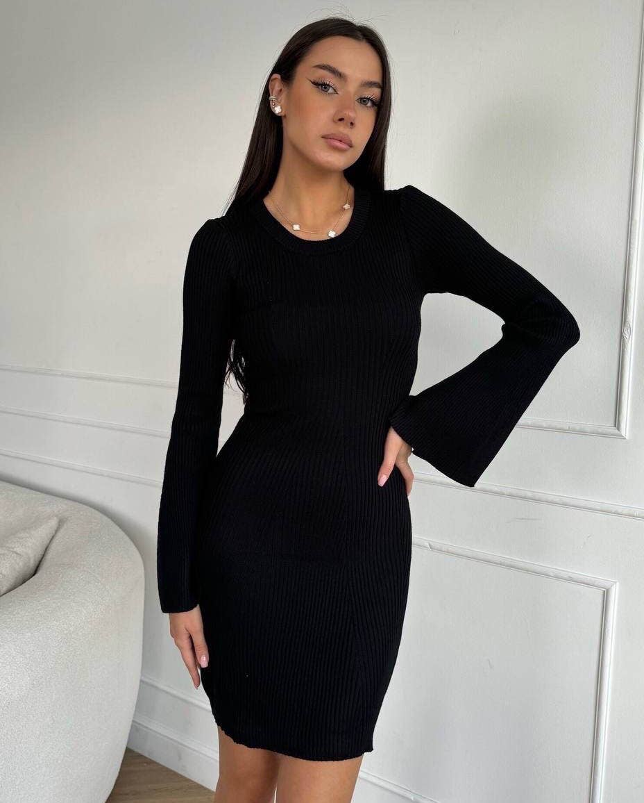 ROUND NECK FLARED SLEEVE PIT STRIP KNITTED DRESS