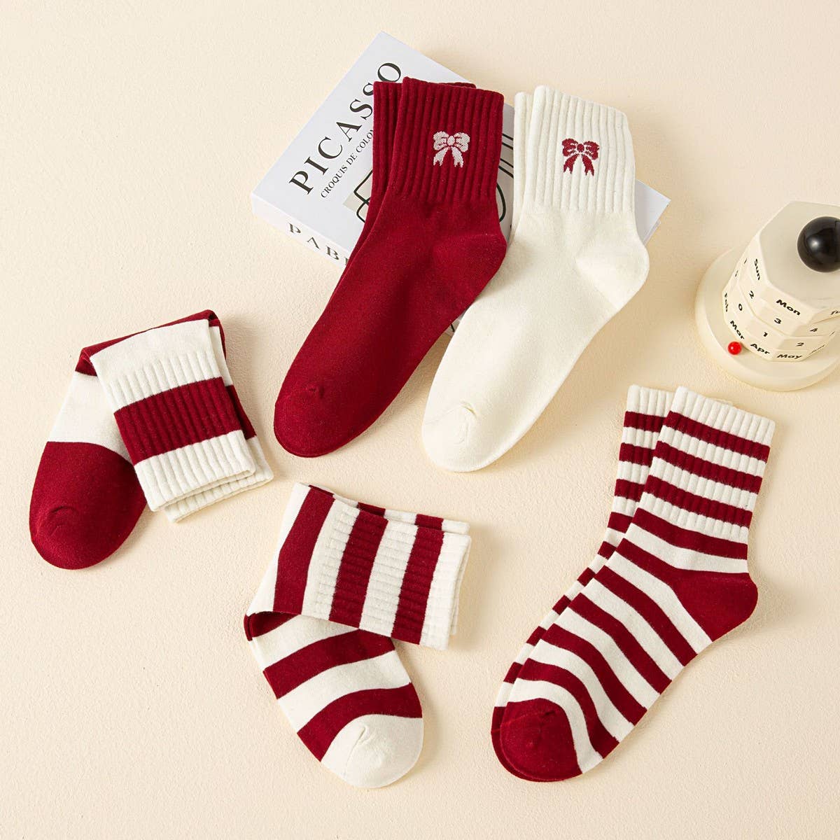 Red Bow Cotton Crew Socks for Women, Striped_CWMS1371