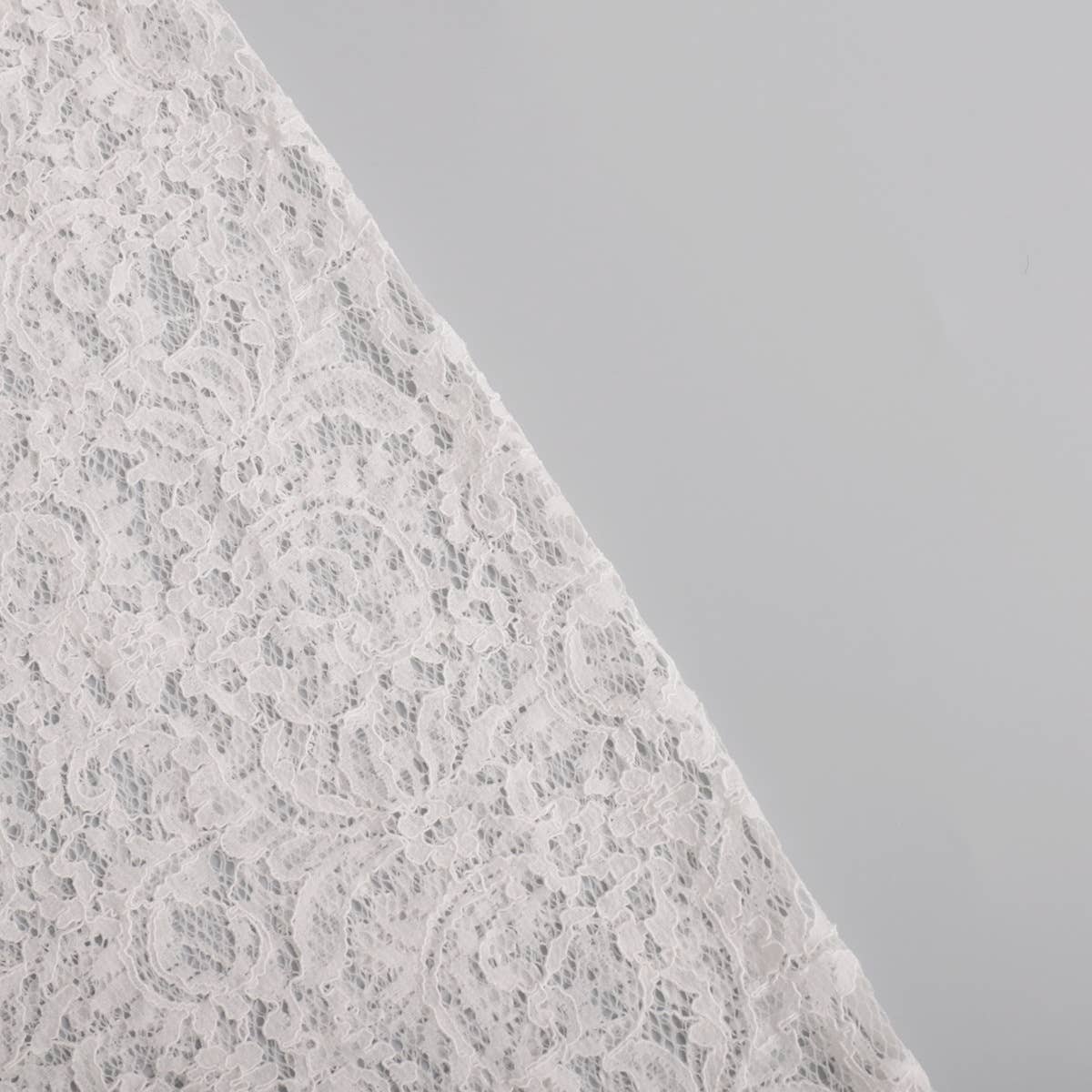 Lace skirt with jacquard cutout slit at the back