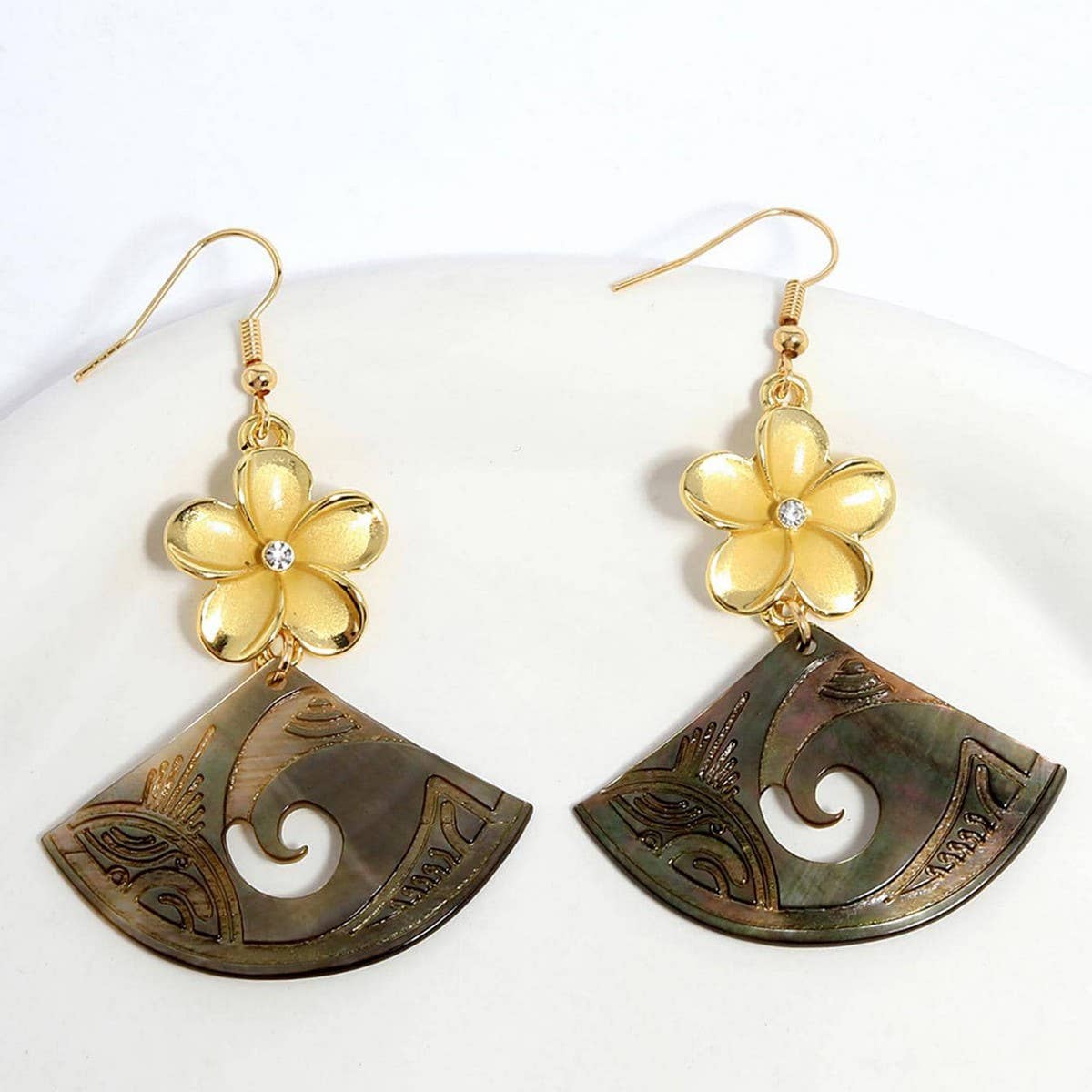 WOMEN'S PLUMERIA LONG FAN-SHAPED EARRINGS