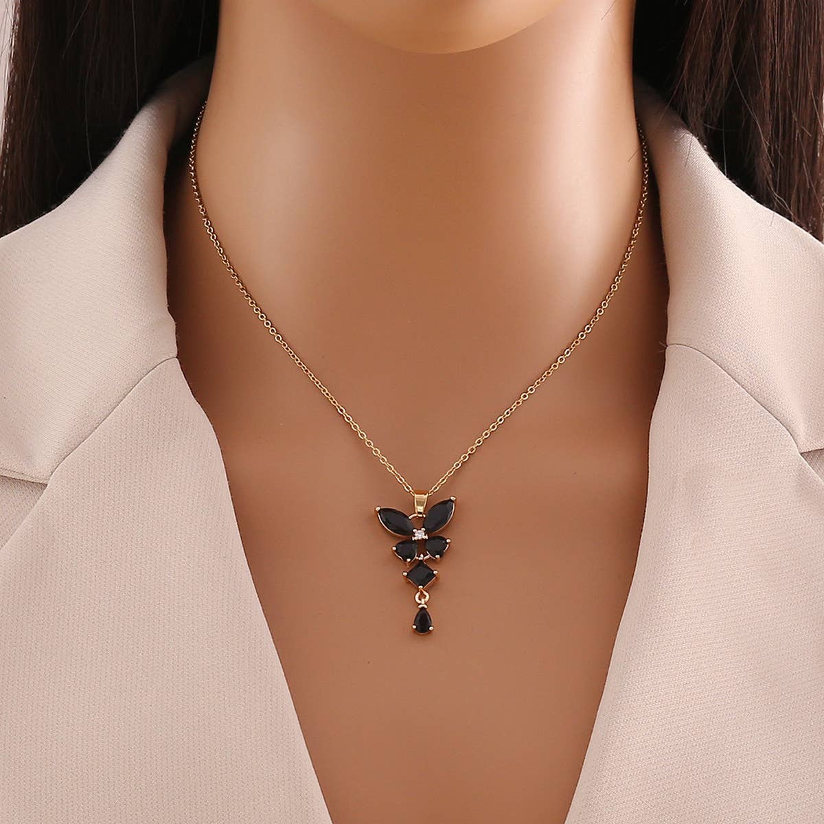 STYLISH BUTTERFLY TASSEL PENDANT NECKLACE_CWAHA0880