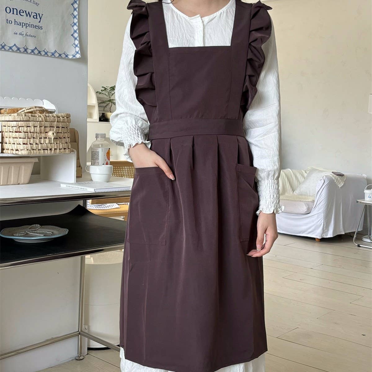WATERPROOF AND OIL-PROOF OXFORD RUFFLED CROSS APRON